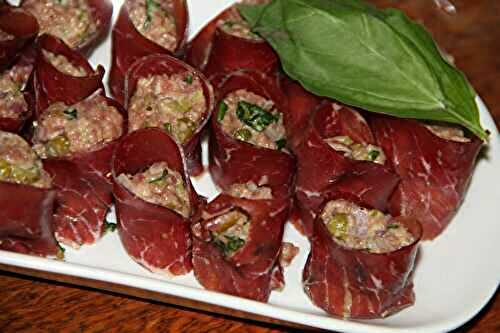 TARTARE DE BOEUF EN CANNELLONI