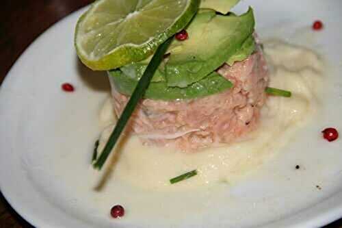 TARTARE DE SAUMON A LA CREME D'ISTARA OSSAU-IRATY