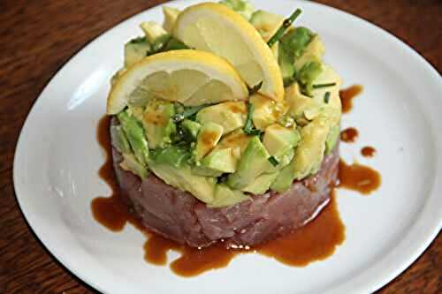 TARTARE DE THON CRU ET AVOCAT A LA JAPONAISE