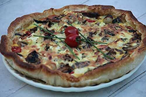 TARTE AU THON, TOMATES CERISE ET FROMAGE FRAIS