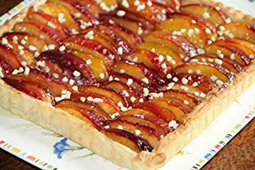 TARTE AUX NECTARINES ET PALETS BRETONS, ECLATS D'AMANDES