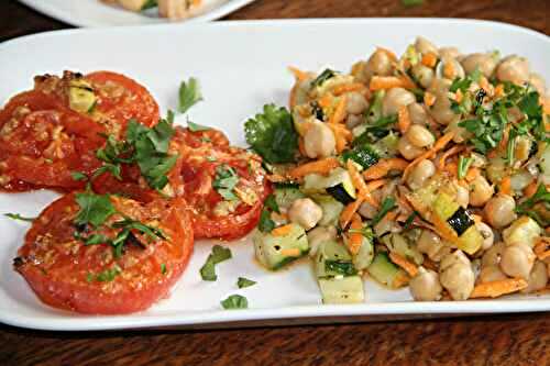 TOMATES ROTIES ET LEUR SALADE DE POIS CHICHES A LA LIBANAISE