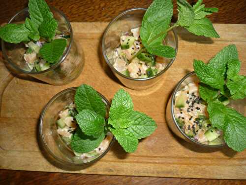 VERRINES DE TARTARE DE SAUMON AU CONCOMBRE