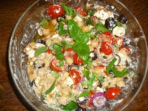 SALADE DE POIS CHICHES MEDITERRANEENNE