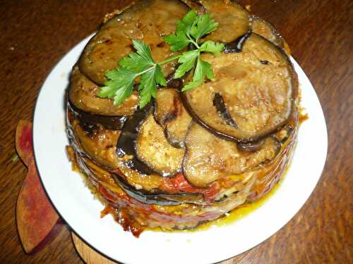 GATEAU DE FIN D'ETE : AUBERGINES, COURGETTES ET TOMATES AU COMTE