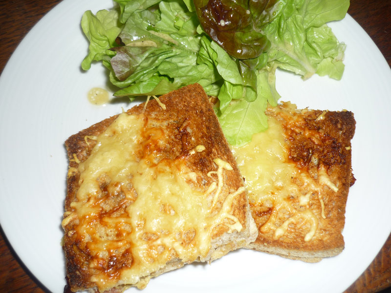 CROQUE-MONSIEUR BACON ET MOZZARELLA