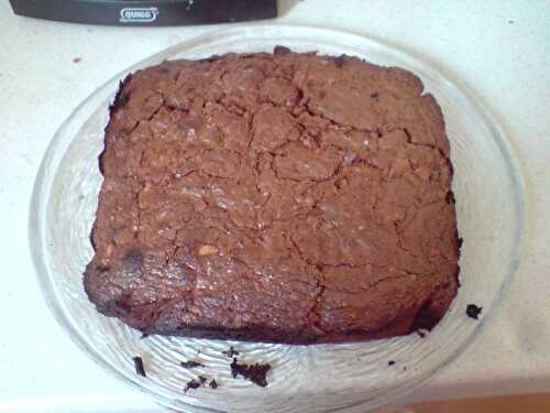 Brownie fondant et croquant aux amandes et pépitte de chocolat