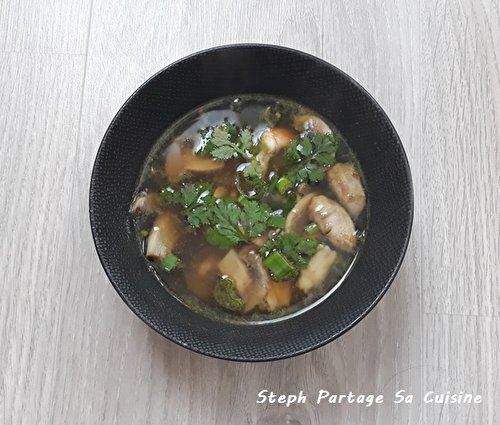 Bouillon asiatique aux crevettes - Steph Partage sa Cuisine