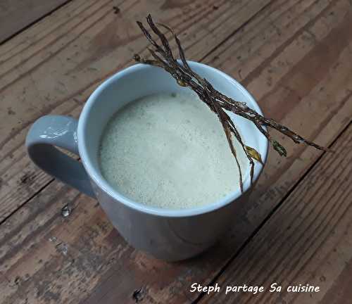 Cappuccino d'asperges vertes