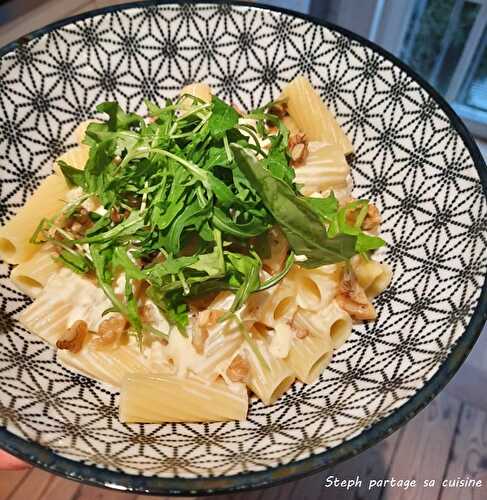 Rigatoni au Petit Lathuy, cèpes et noix