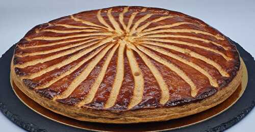 Galette Crème Amandes Pommes Caramélisées