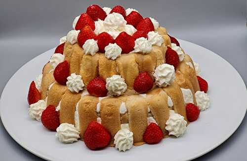 Pyramide de Charlottes aux Fraises