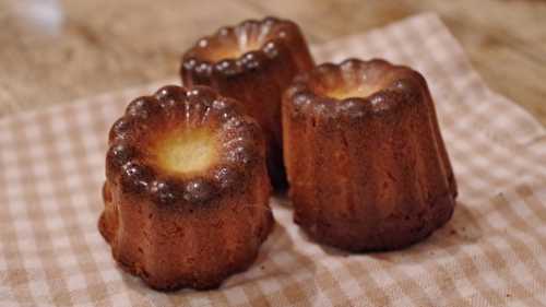 Canelés bordelais