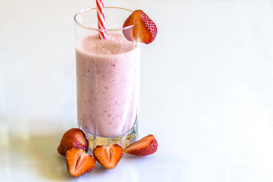 Smoothie aux fraises et à la banane à la vanille de Madagascar