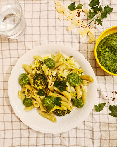 Pâtes au brocolis et pesto de persil