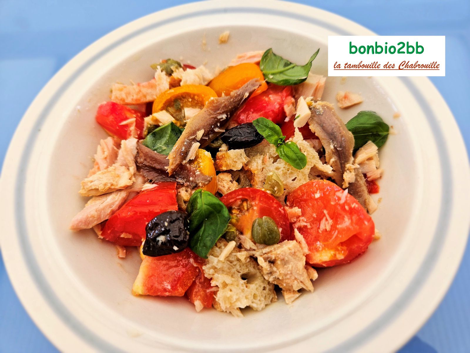 Salade capponada, au thon et aux olives - Bon, Bio, la tambouille des Chabrouille