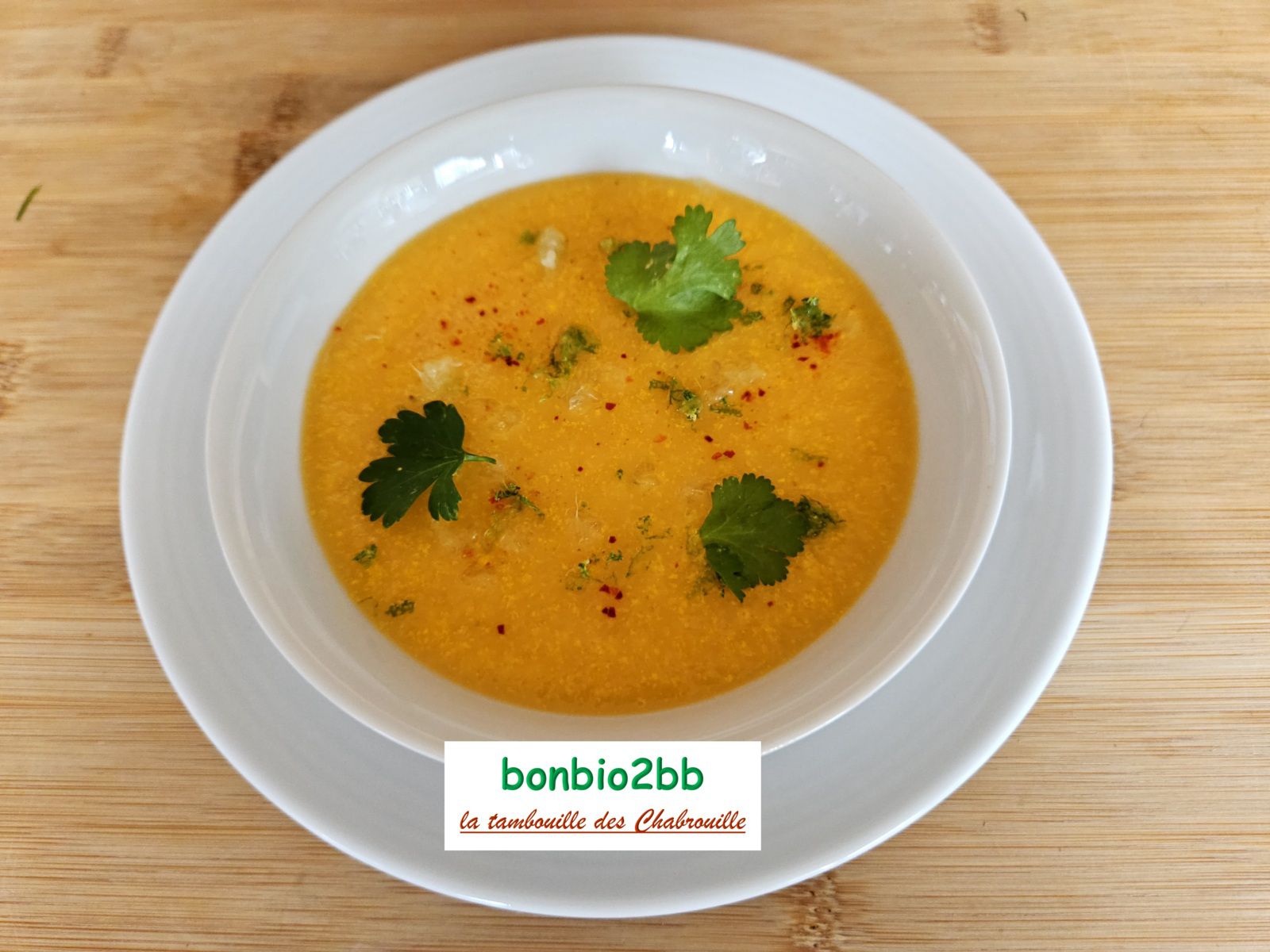 Soupe froide melon-coco au piment d'espelette