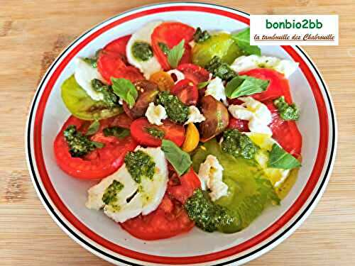 Tomates mozzarella au pesto de basilic maison - Bon, Bio, la tambouille des Chabrouille
