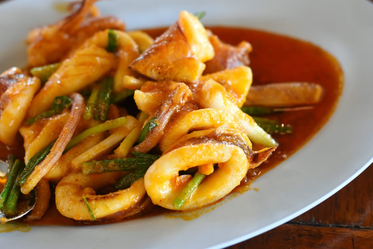Calamars sautés à la sauce aigre-douce