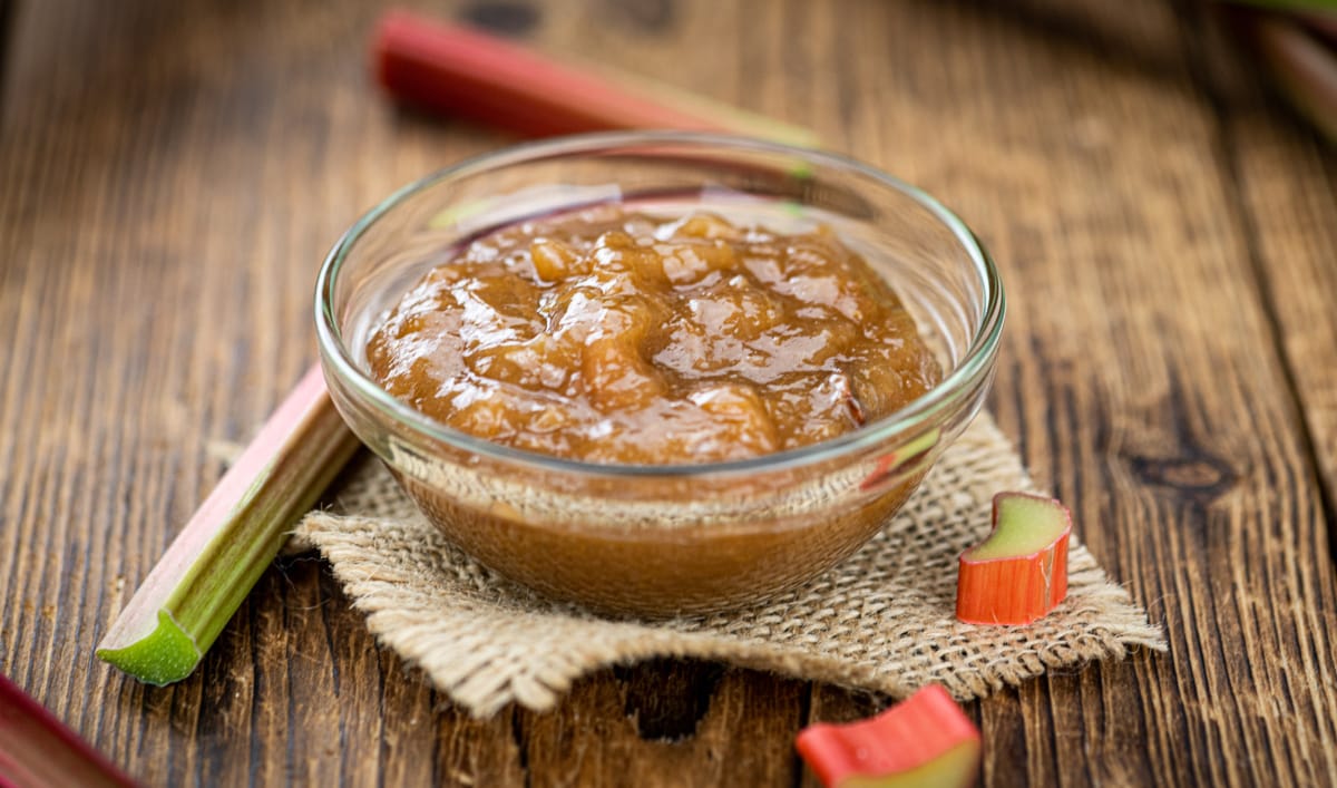 Compote de rhubarbe fondante