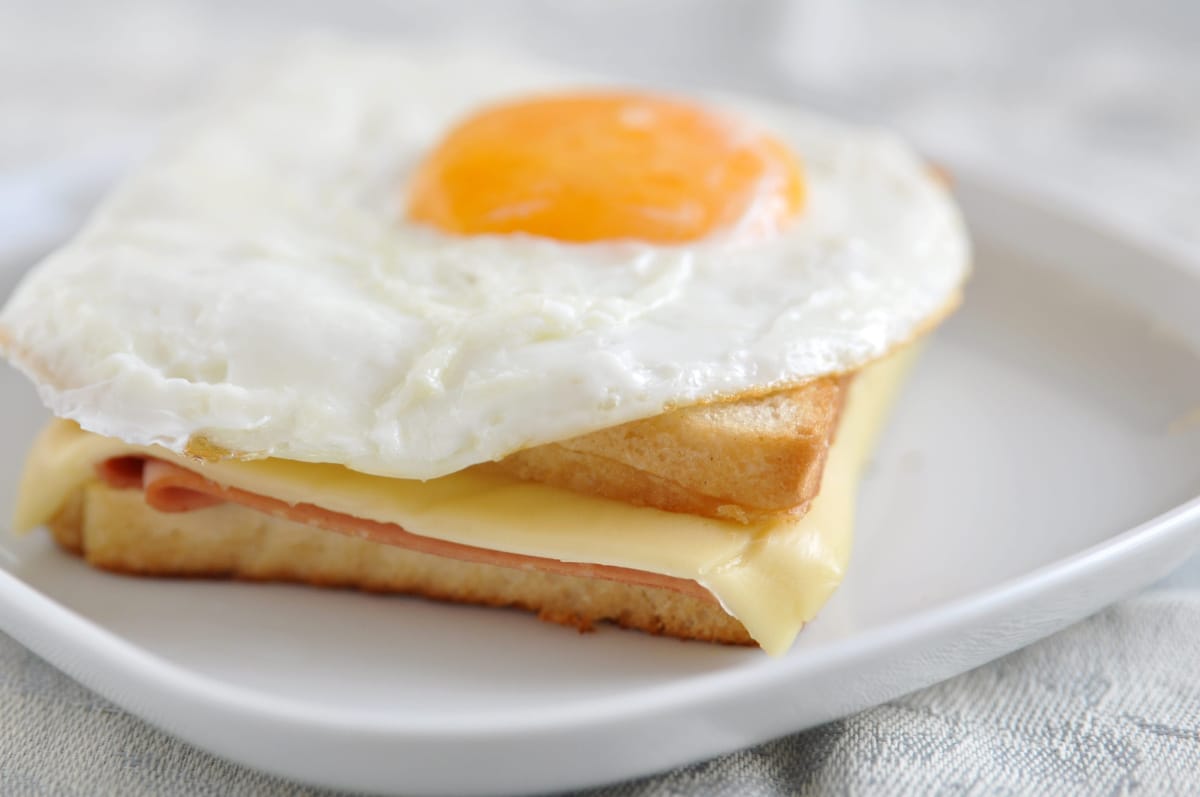 Croque-madame simple sans béchamel