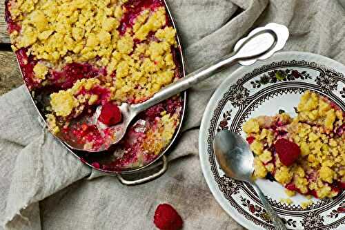 Crumble doré aux framboises