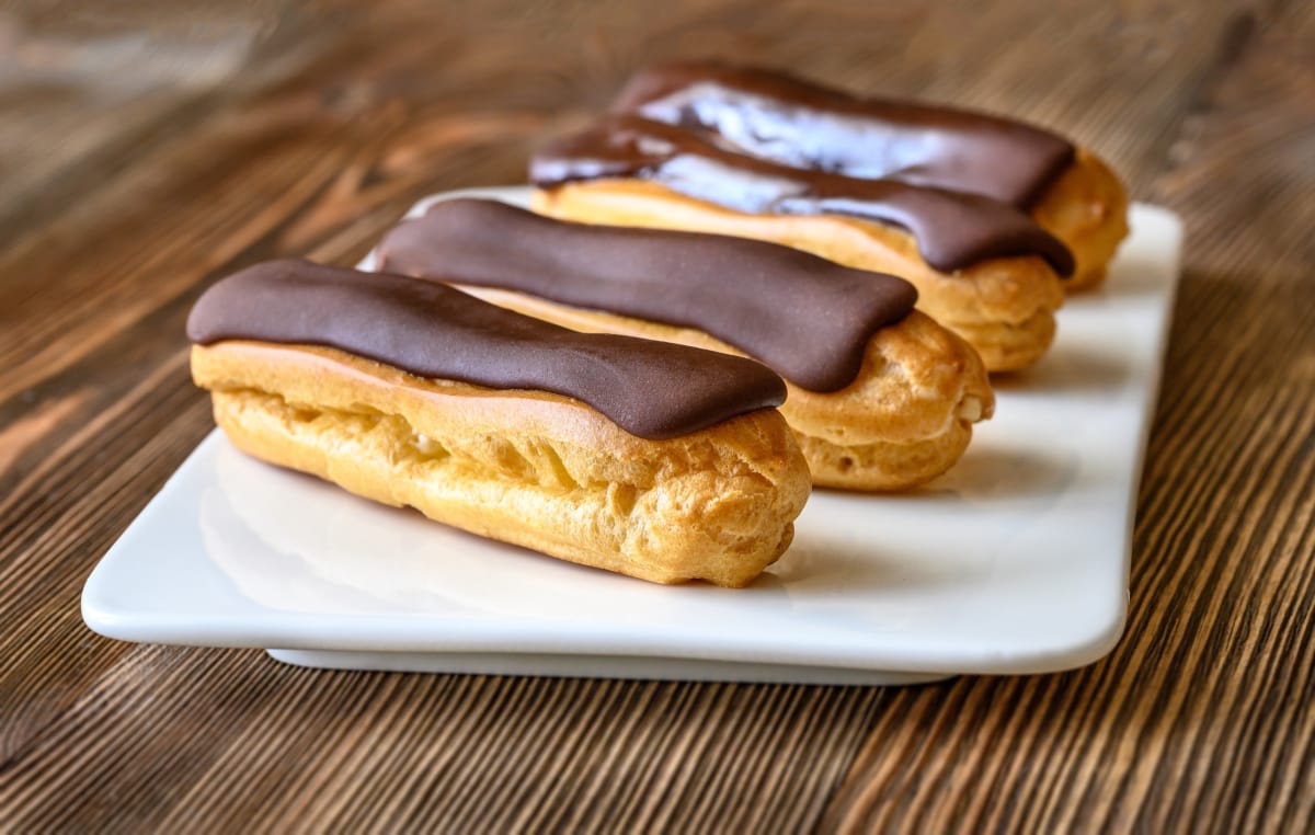Éclairs au chocolat traditionnels