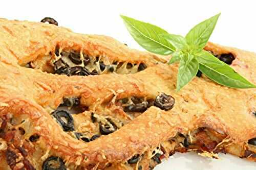 Fougasse aux olives et fromage