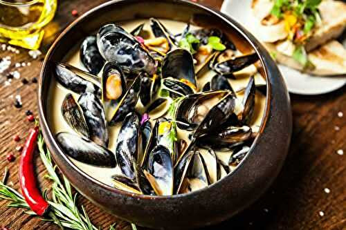 Moules sauce à la crème et vin blanc