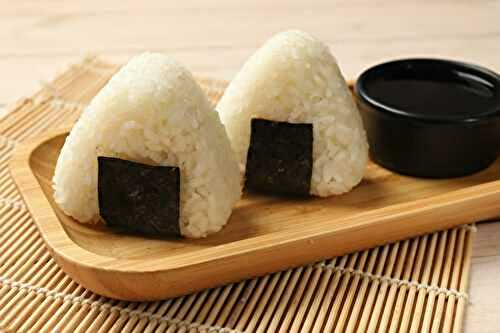 Onigiri japonais traditionnels