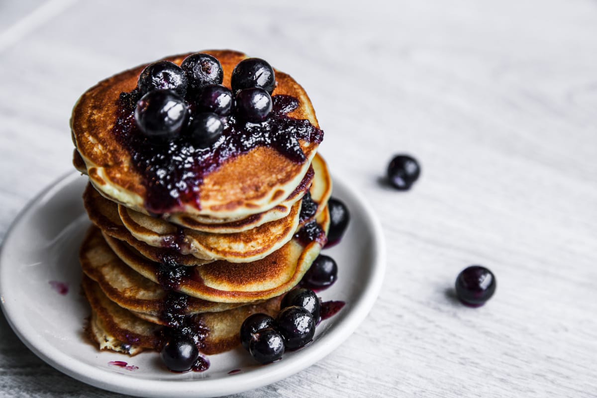 Pancakes à la confiture de cassis