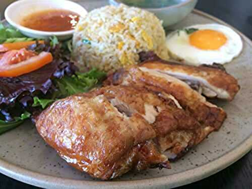 Poulet rôti vietnamien, riz frit et œuf