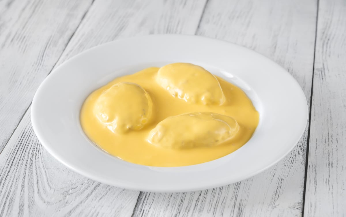 Quenelles sauce nantua