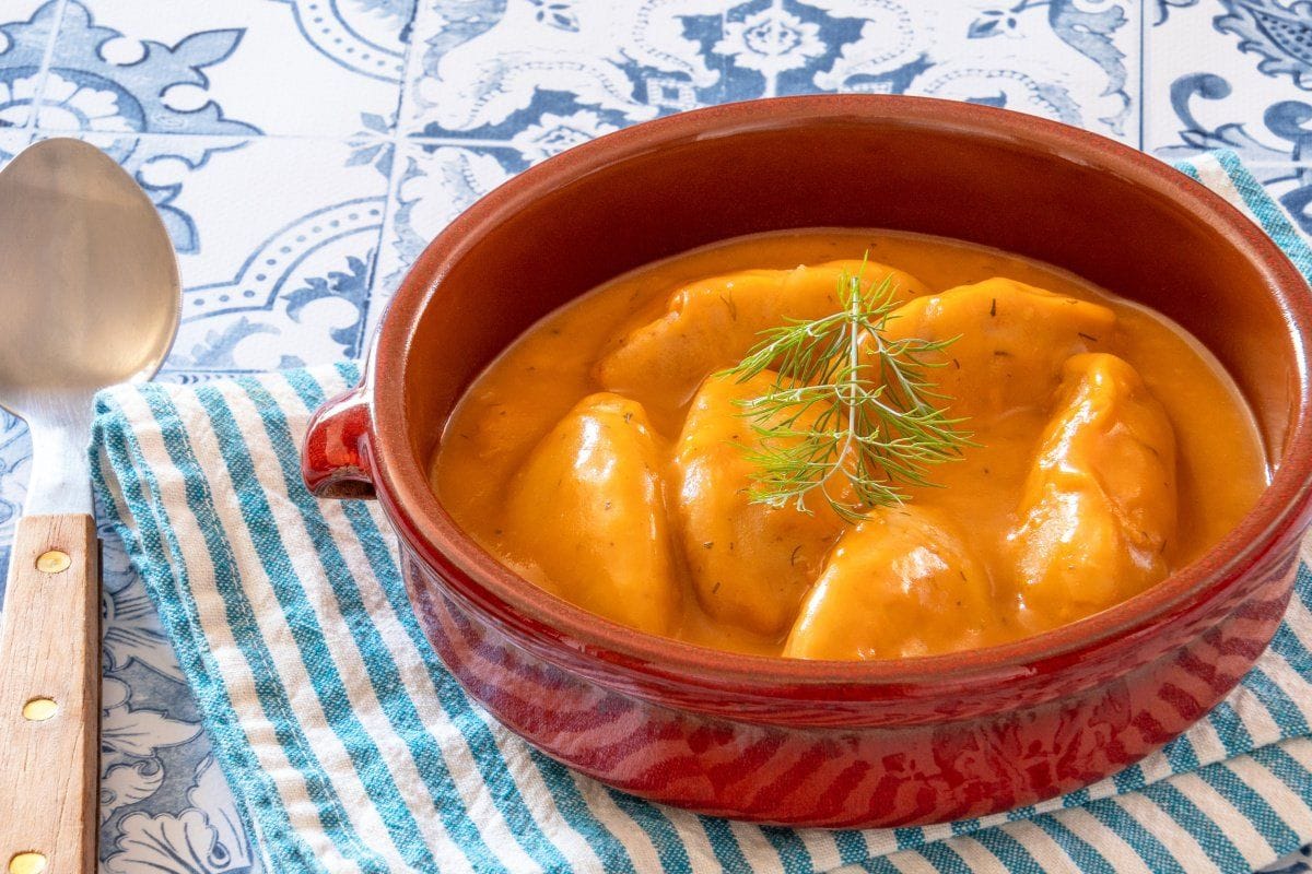 Quenelles sauce tomate