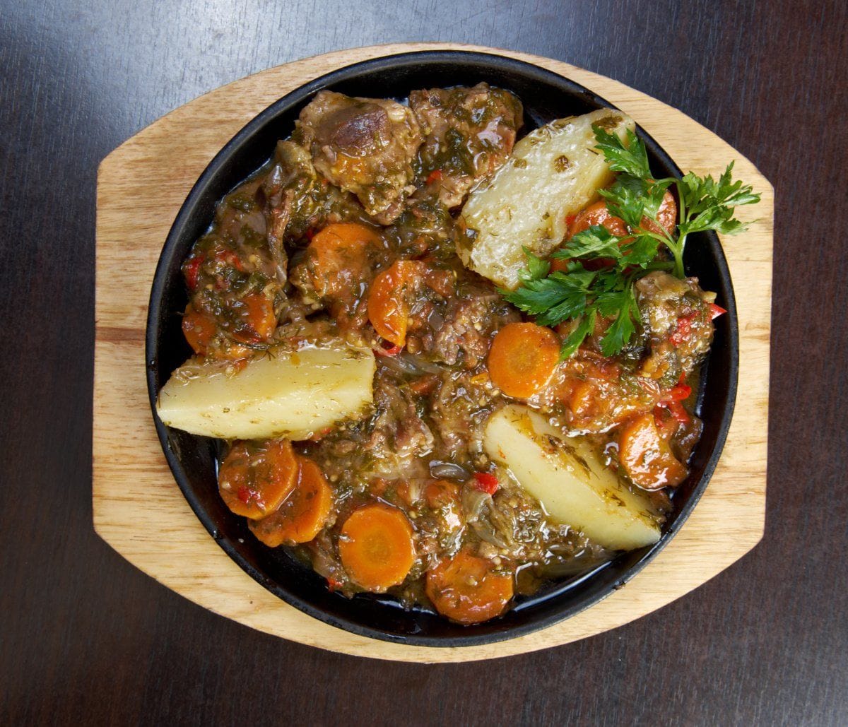 Ragoût d'agneau aux pommes de terre et carottes