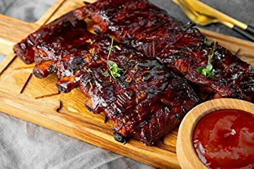Ribs de porc rôtis sauce barbecue