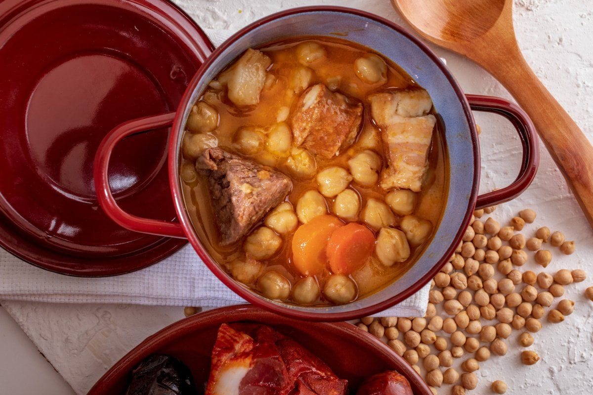 Cocido madrileño, ragoût espagnol aux pois chiches