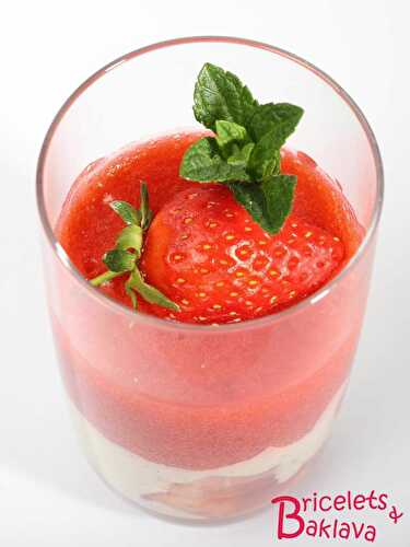 Panna cotta alle fragole