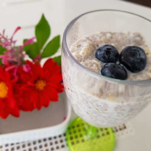 Pouding chia, poires et mélilot - Recette