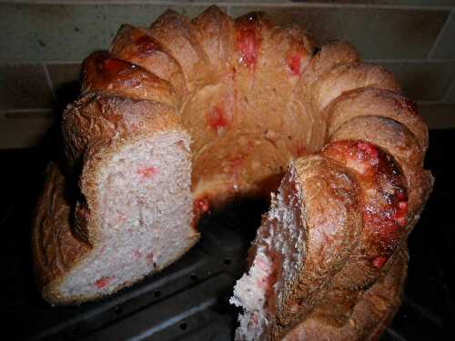 Brioche aux pralines roses