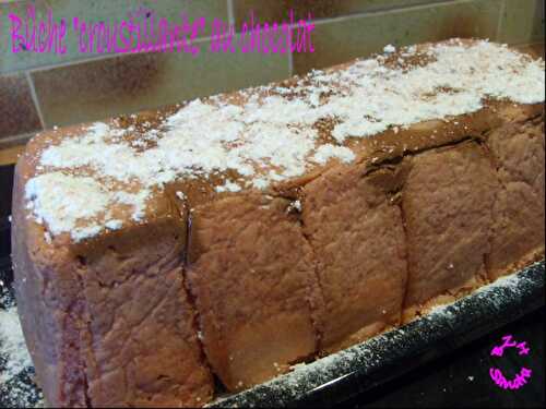 Bûche "croustillante" au chocolat et biscuits roses