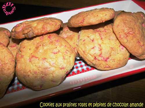 Cookies aux pralines roses et chocolat blanc