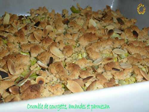 Crumble de courgettes aux amandes et au parmesan