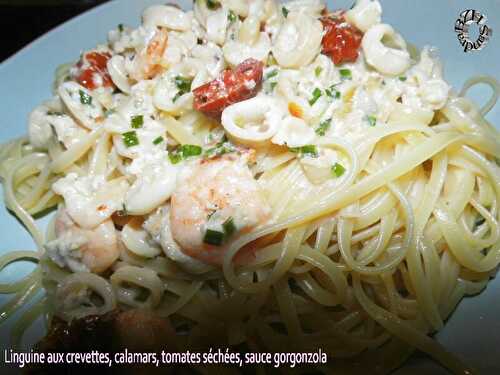 Linguine aux crevettes, calamars, tomates séchées et sauce gorgonzola