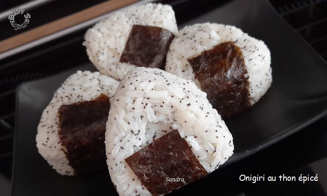 Onigiri au thon épicé