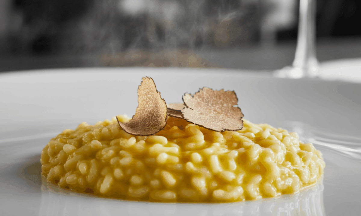 Risotto à la truffe parfumé : la recette crémeuse, élégante et irrésistible qui transforme un simple dîner en moment gastronomique