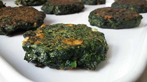 Beignets ou galettes d'épinards et feta aux herbes