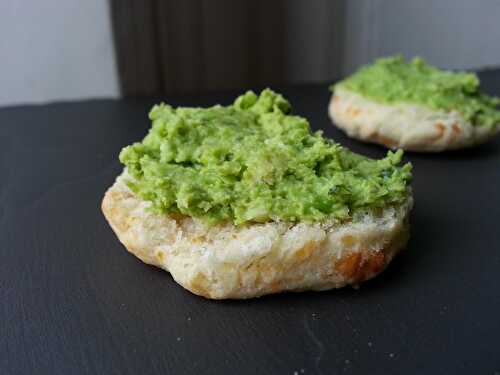 Crème de petits pois, feta et menthe façon pesto