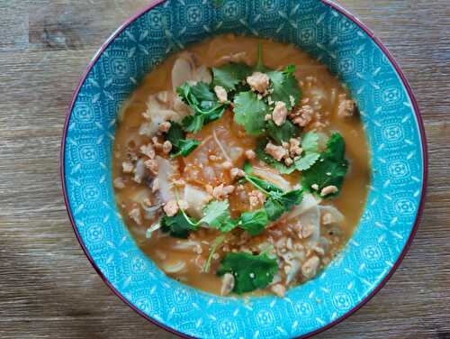 Bouillon thaï nouilles / crevettes / lait de coco / curry