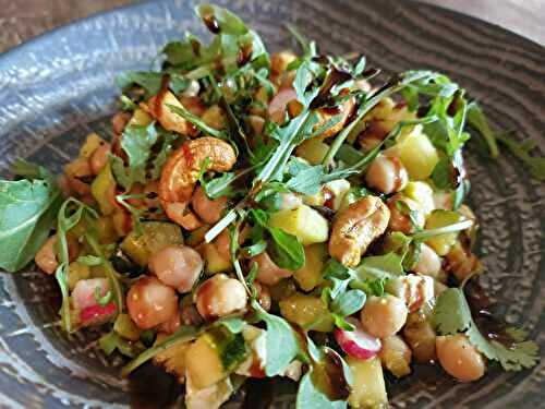 Salade de pois chiches et courgettes au curry
